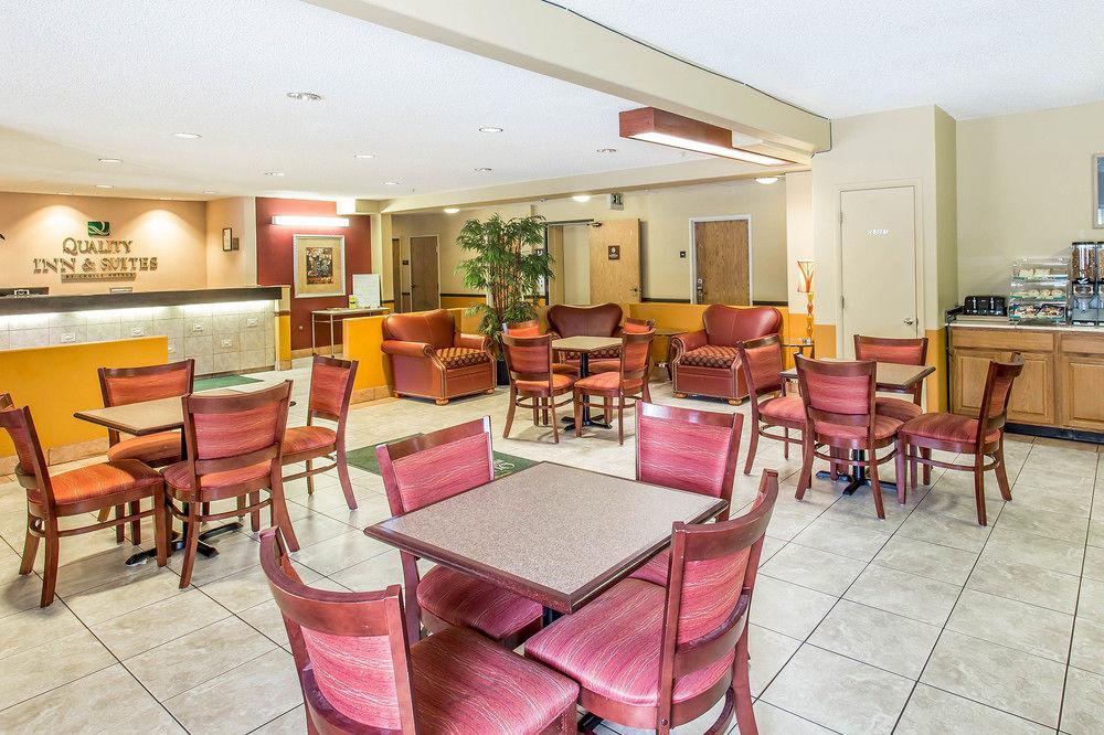 Quality Inn & Suites Lakewood - Denver Southwest Ngoại thất bức ảnh