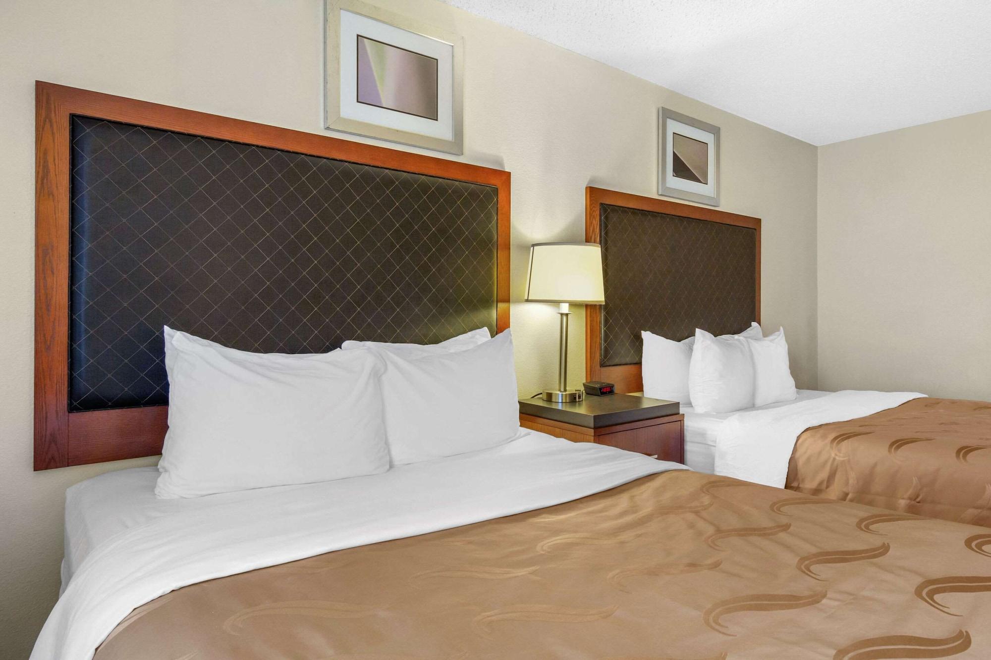 Quality Inn & Suites Lakewood - Denver Southwest Ngoại thất bức ảnh