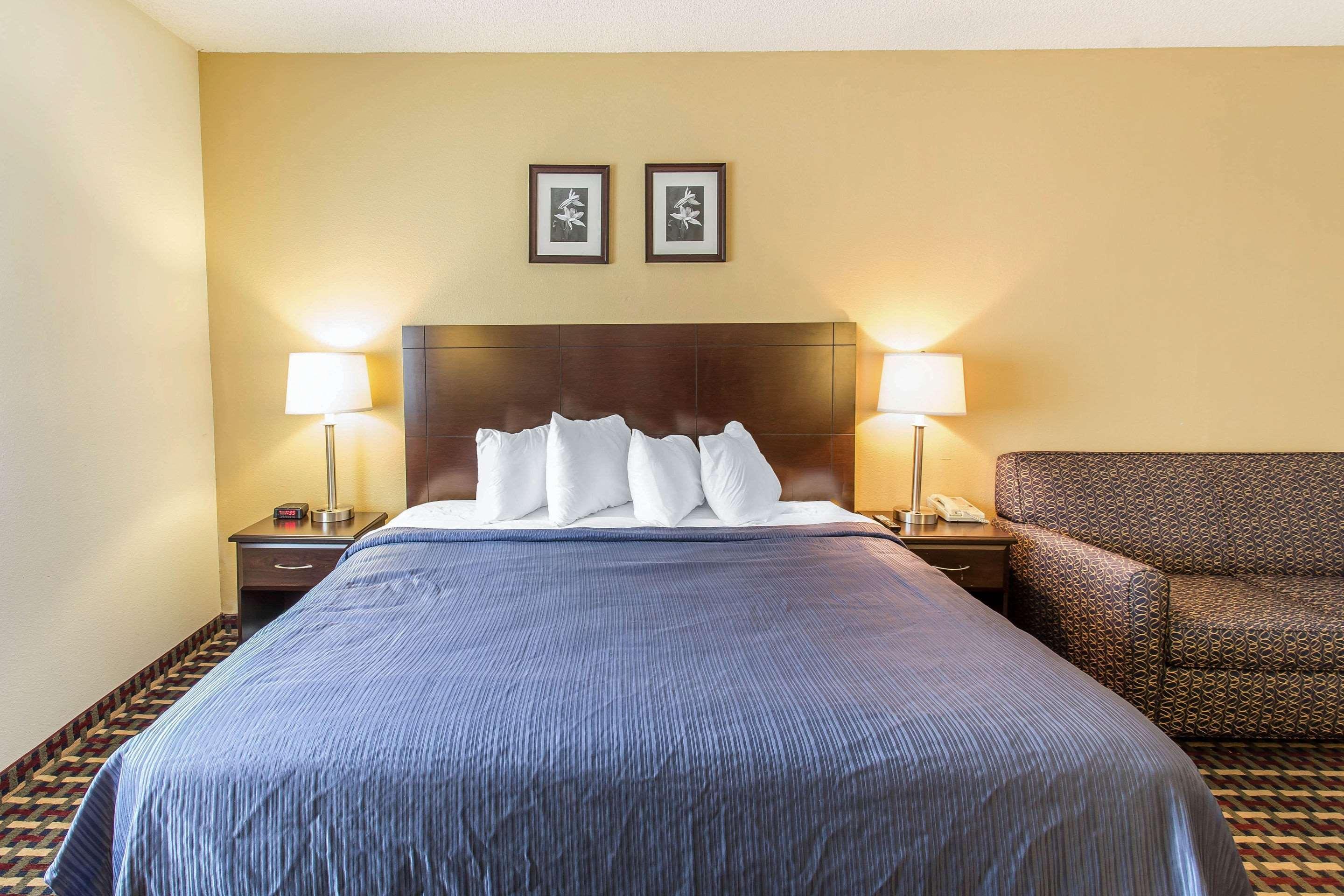 Quality Inn & Suites Lakewood - Denver Southwest Ngoại thất bức ảnh