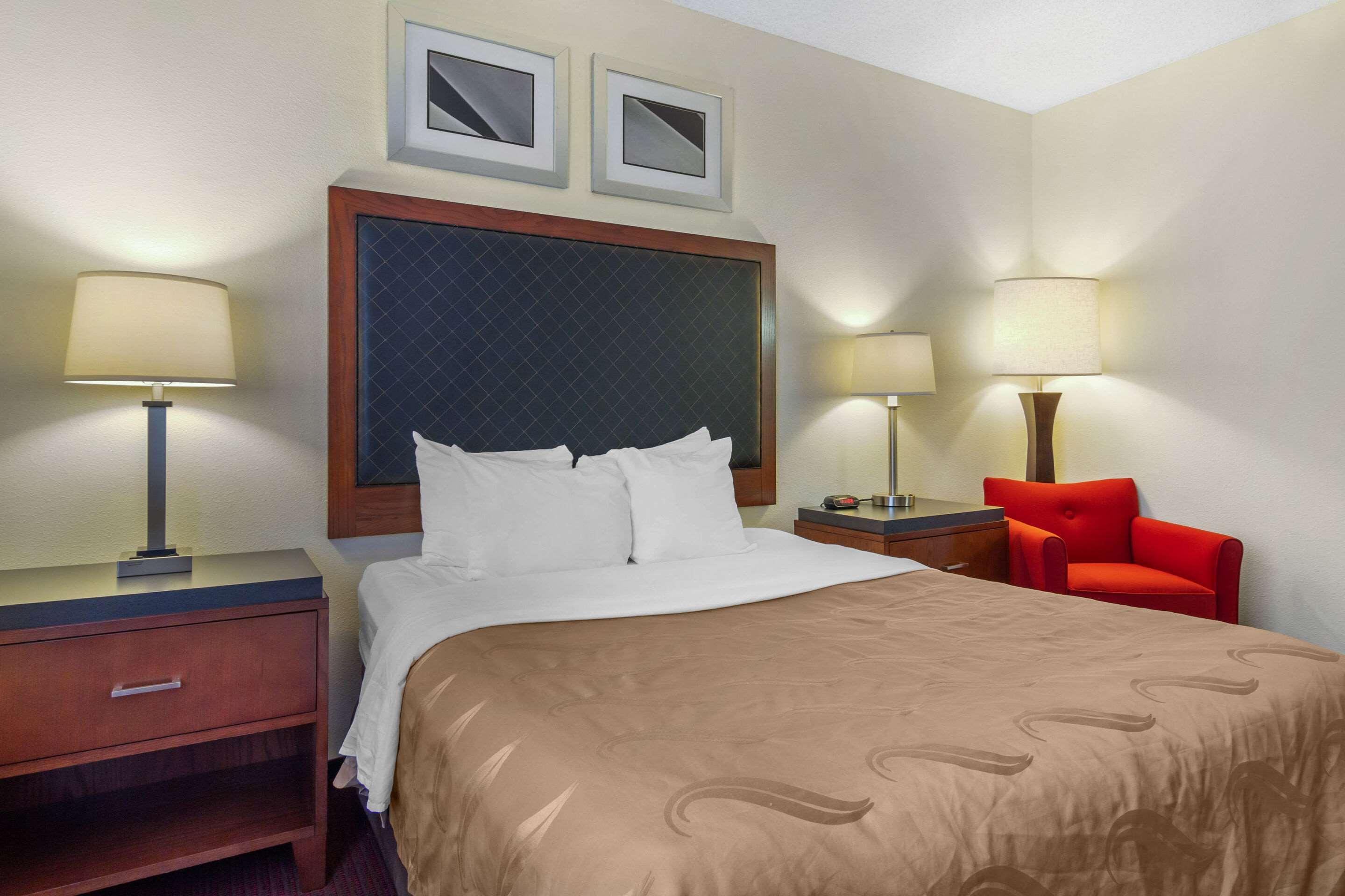 Quality Inn & Suites Lakewood - Denver Southwest Ngoại thất bức ảnh