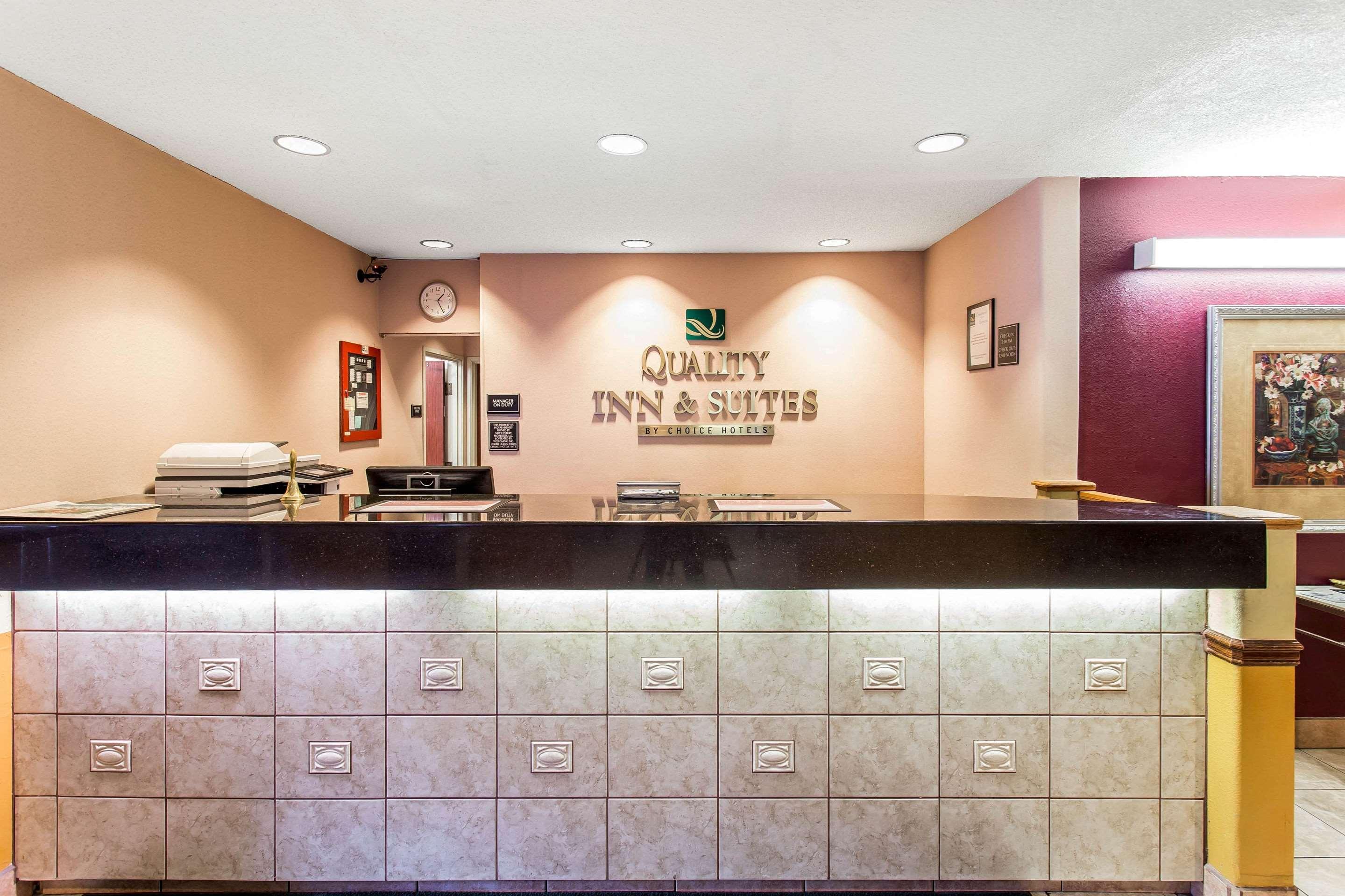 Quality Inn & Suites Lakewood - Denver Southwest Ngoại thất bức ảnh