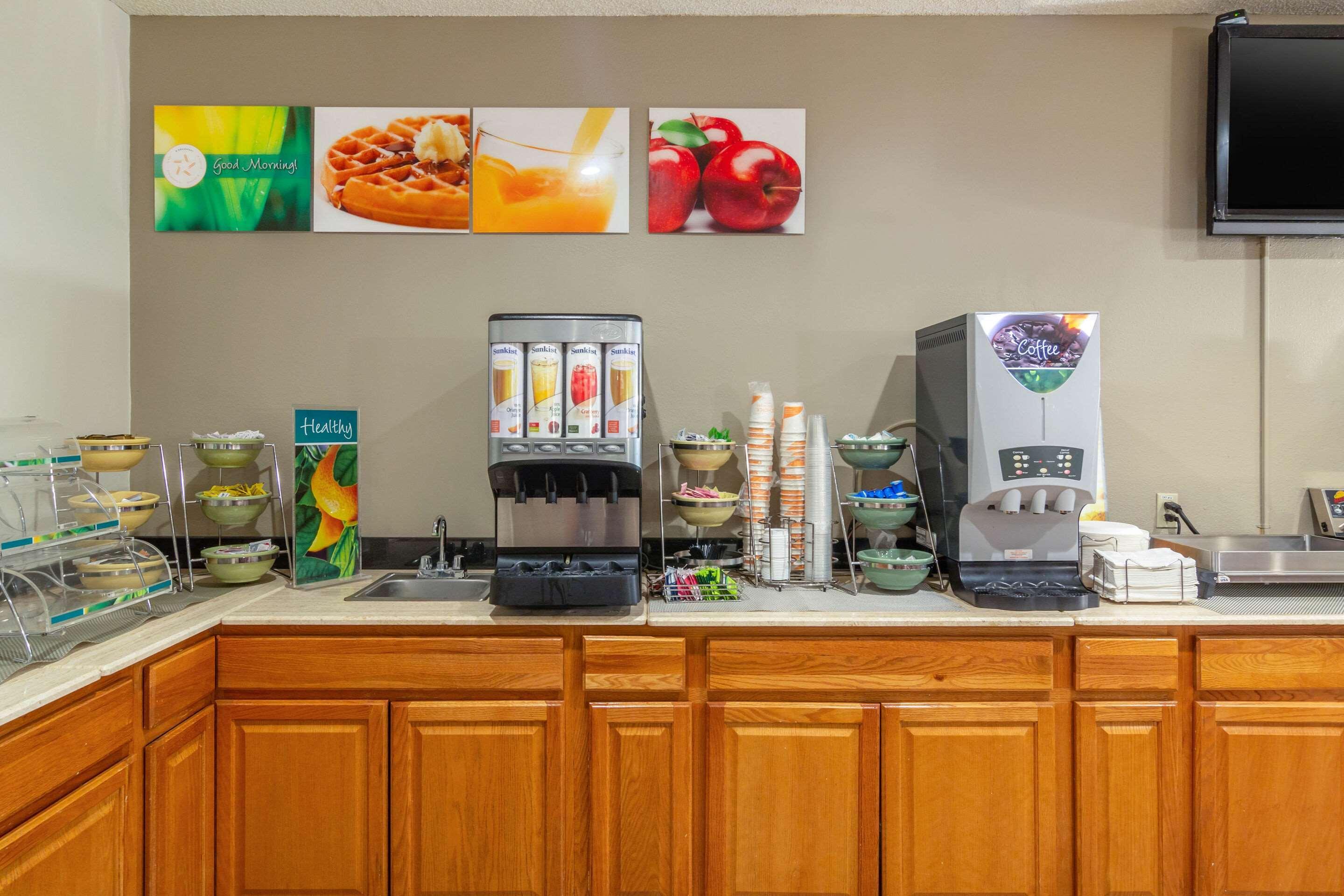 Quality Inn & Suites Lakewood - Denver Southwest Ngoại thất bức ảnh