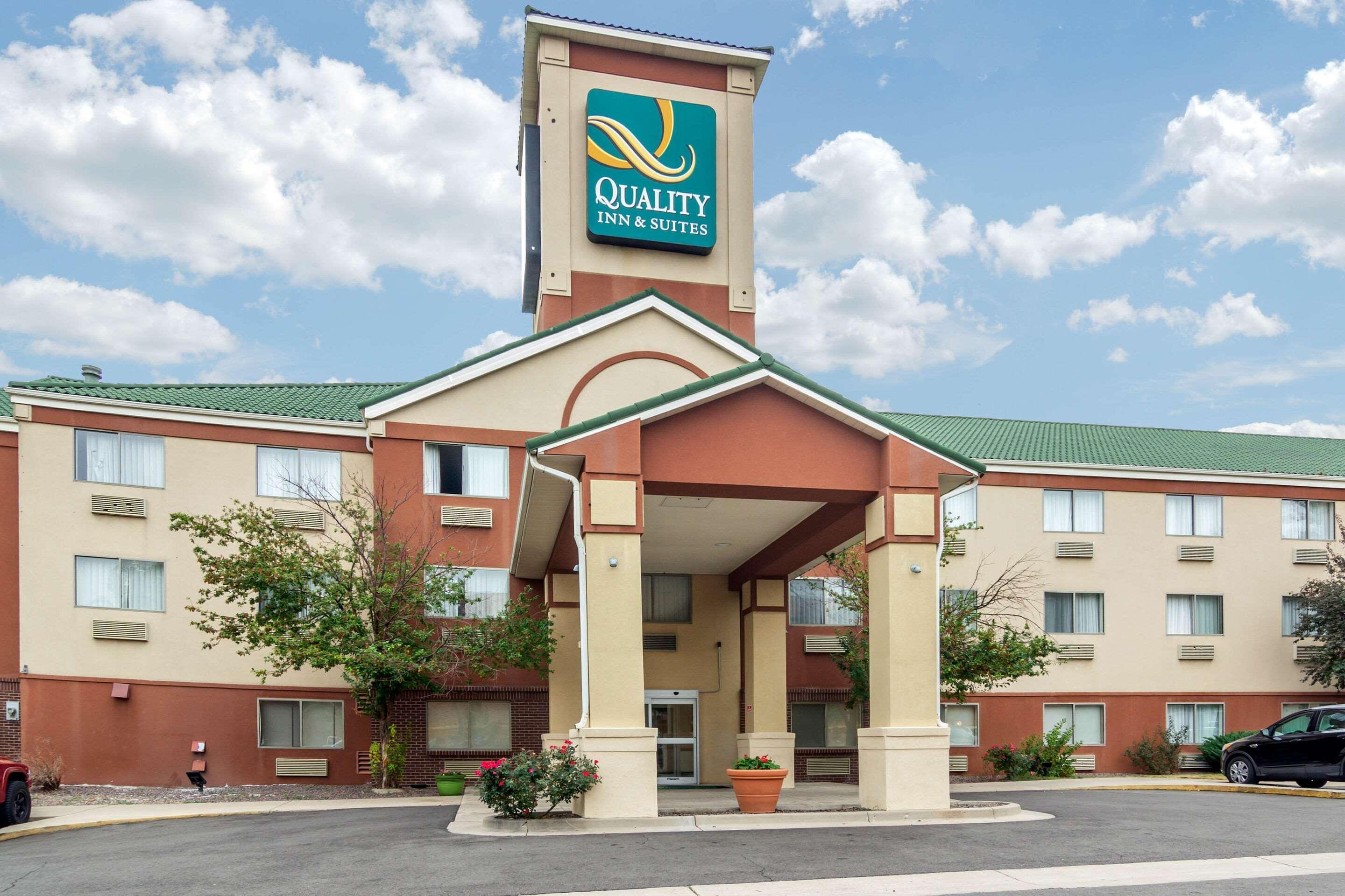 Quality Inn & Suites Lakewood - Denver Southwest Ngoại thất bức ảnh
