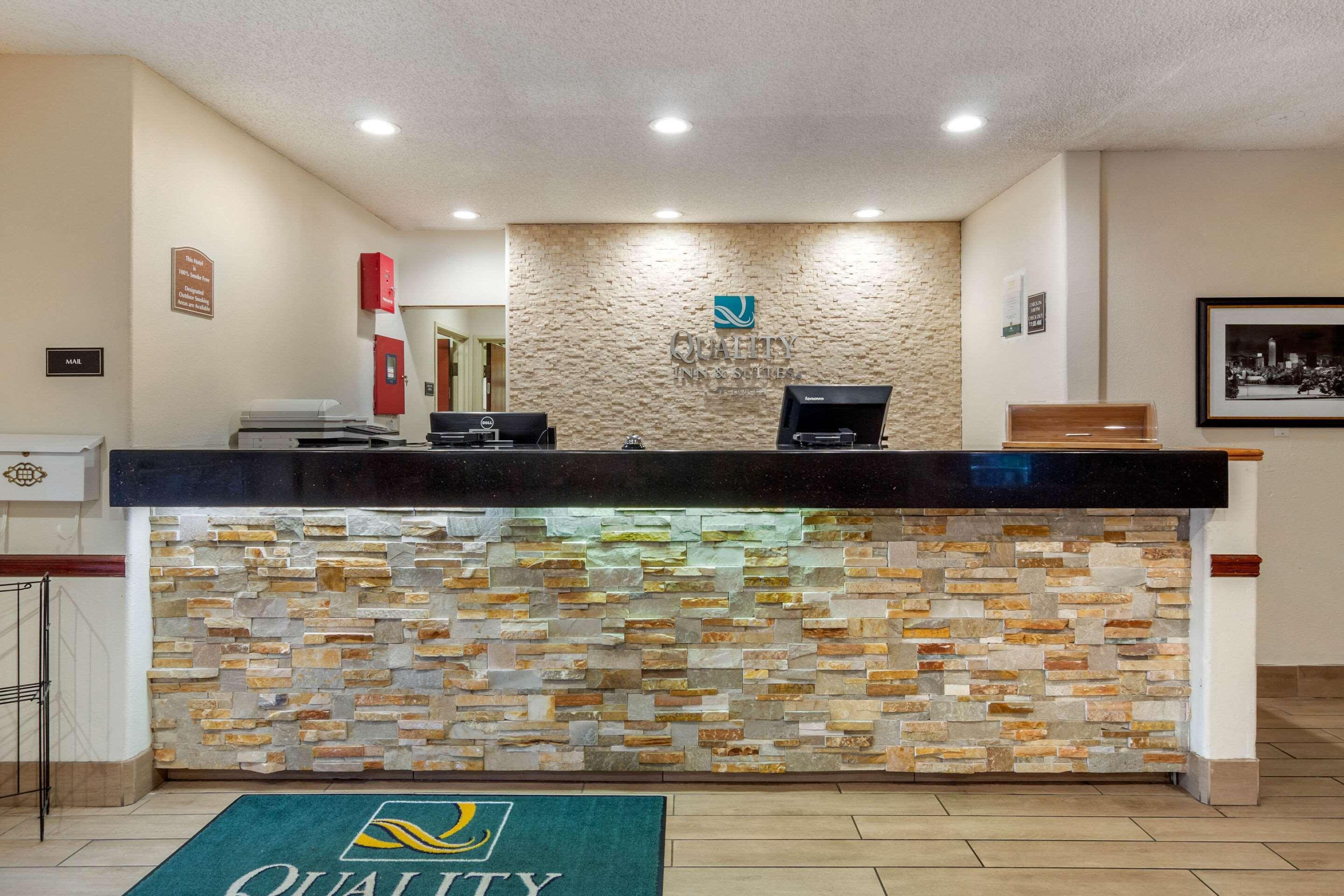 Quality Inn & Suites Lakewood - Denver Southwest Ngoại thất bức ảnh