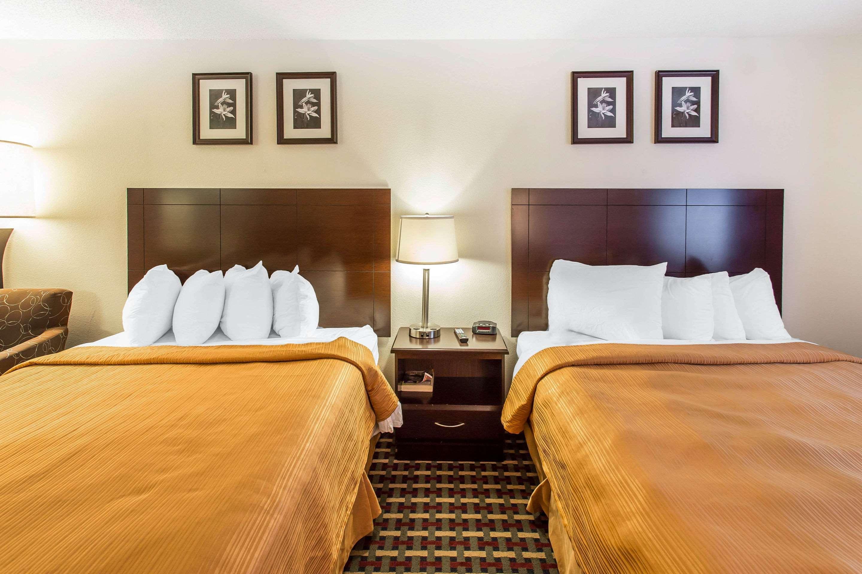 Quality Inn & Suites Lakewood - Denver Southwest Ngoại thất bức ảnh