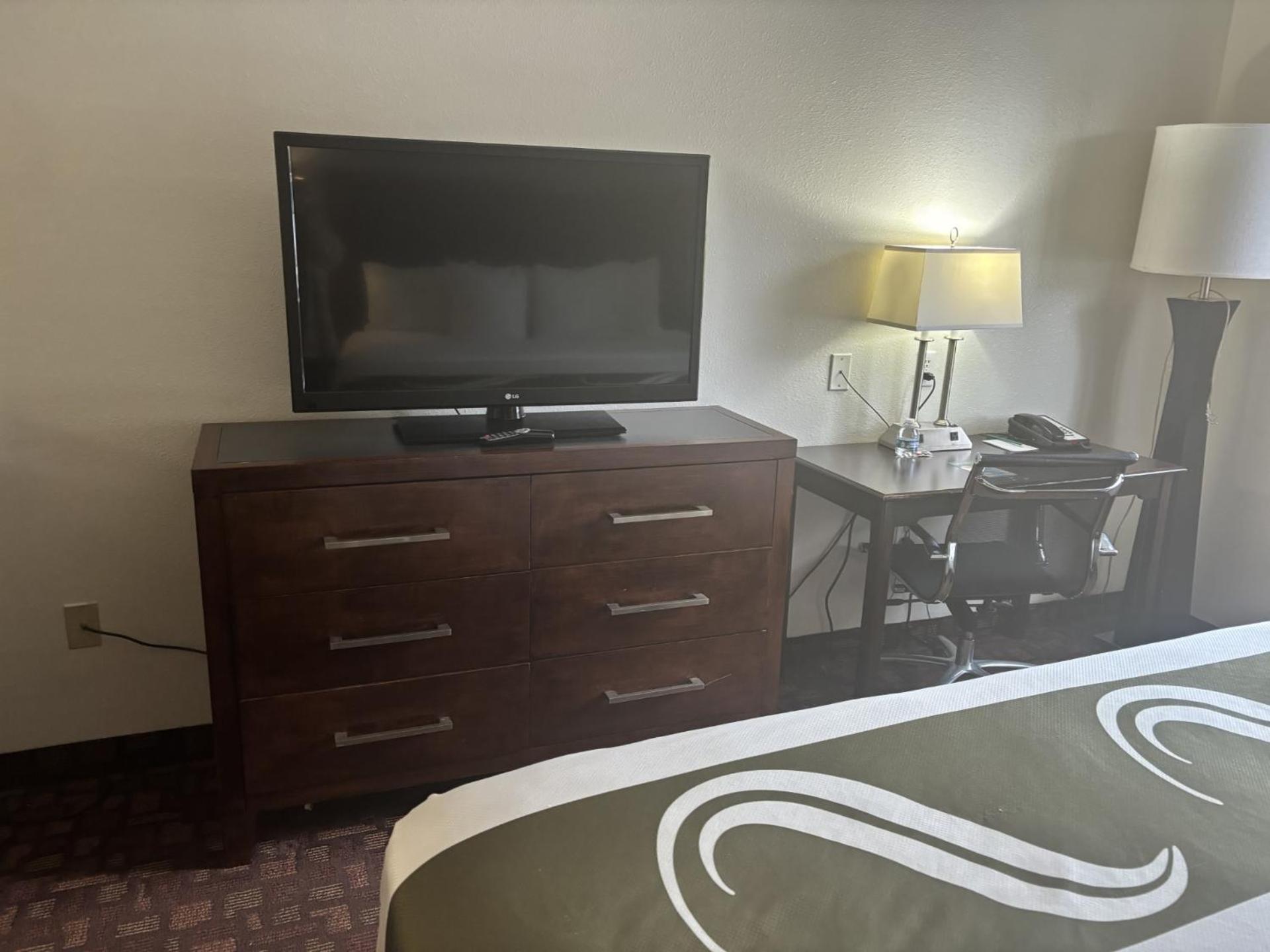 Quality Inn & Suites Lakewood - Denver Southwest Ngoại thất bức ảnh