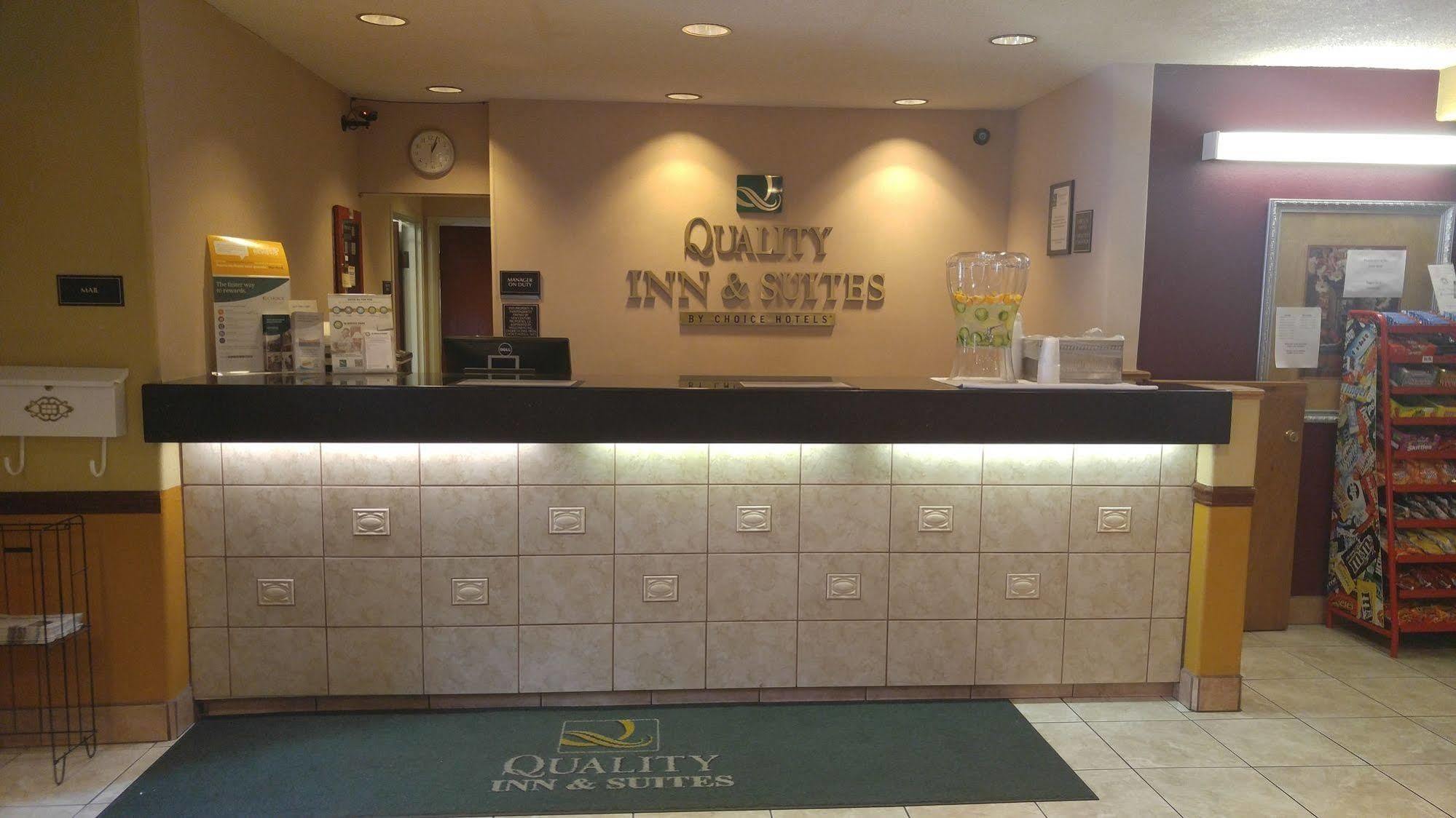 Quality Inn & Suites Lakewood - Denver Southwest Ngoại thất bức ảnh