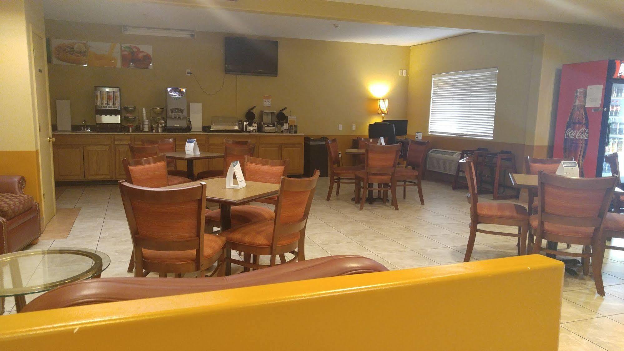 Quality Inn & Suites Lakewood - Denver Southwest Ngoại thất bức ảnh